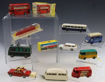 DINKY TOYS 25BV FOURGON POSTAL PEUGEOT D3A EN BOITE D'ORIGINE