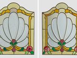 quatre vitraux ornés de fleurs et de feuilles