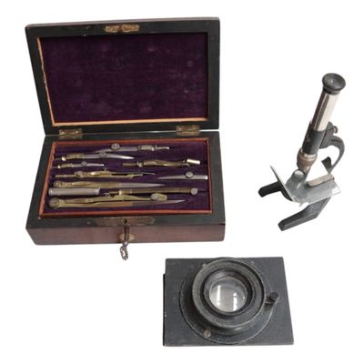 a microscope and a microscope set in a case