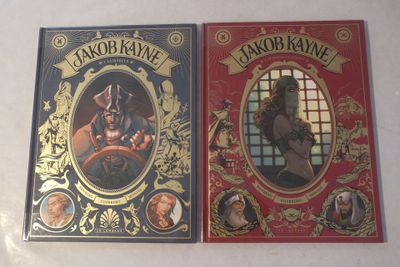 deux livres posés sur une table