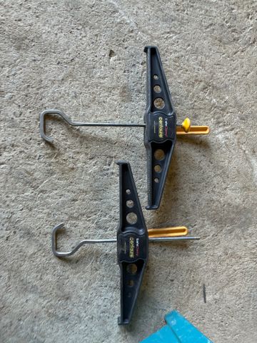 Lot de deux attaches échelles CENTAURE