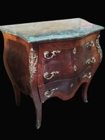 Jolie petite commode en bois de placage ouvrant par trois ti… (photo 4)