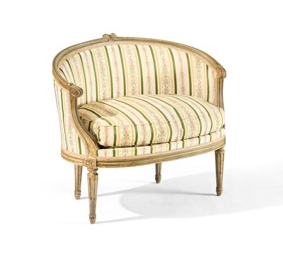une image d'une chaise avec un siège rembourré à rayures
