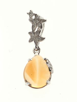 PENDENTIF en or gris 750 °/°° orné d'un cabochon de citrine …