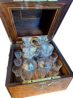 Cave à liqueur en palissandre décor de marqueterie métalliqu… (photo 2)