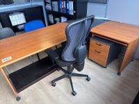 Ensemble de mobilier de bureau comprenant : (photo 6)