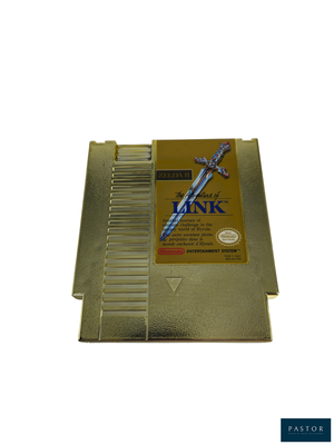 une cartouche de jeu sur laquelle figure une épée, posée sur un fond blanc