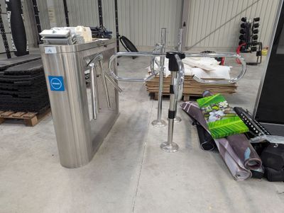 PORTIQUE HEITZ avec trois lecteurs de carte et sortie GUNNEBO et aiman - Photo 1