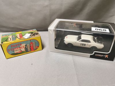 PREMIUM X FORD Mustang blanche (Rallye Monte Carlo 1965). A …