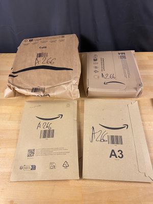 Lot de 4 colis Mystère (Retour Amazon,NPAI ,Adresse incomplè…