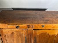 Buffet en merisier mouluré de réserves, ouvrant à deux venta… (photo 2)