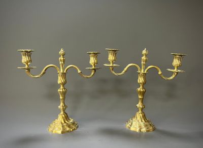 paire de candélabres anciens en laiton