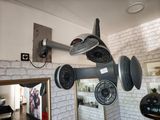 a ceiling fan hanging from the ceiling in a room