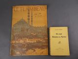 deux livres posés sur une table, avec une photo d'une mosquée en arrière-plan