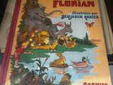 un vieux livre pour enfants sur lequel figure l'image d'un éléphant et d'autres animaux