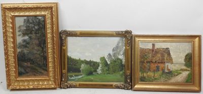 trois tableaux encadrés représentant une maison et une rivière, dans un cadre doré