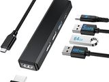 une image montrant un gros plan d'un câble USB branché à un appareil