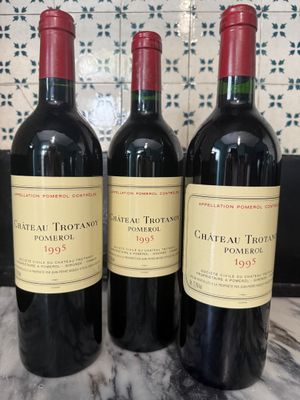 3 bouteilles Château Trotanoy, appellation Pomerol, millésim…