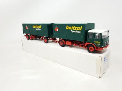 CONRAD (métal 1/50ème) réf 313 104 camion porteur MAN + remo…