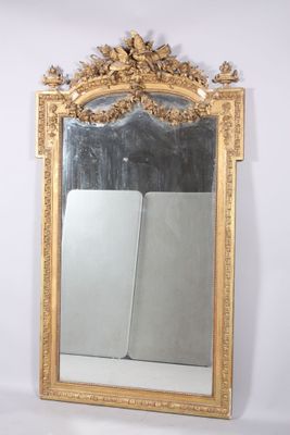 a mirror that is sitting on a table