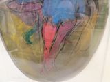 une photo d'un vase orné d'une peinture