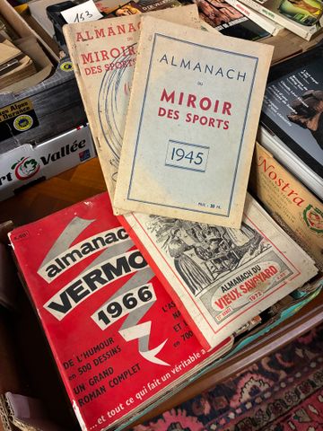 Carton d’Almanach des années 1940/1950-1960. Dont Almanach Vermot...
