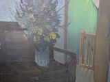 un tableau représentant un vase de fleurs posé sur un banc