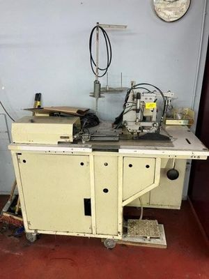 a machine that is sitting on a table in a room
