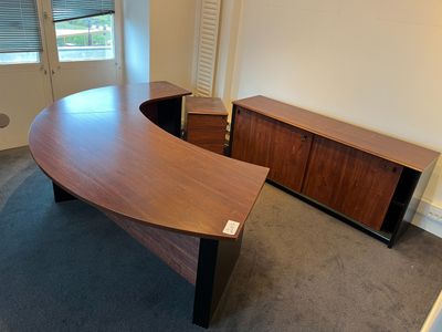 Bureau de direction de forme incurvée en mélaminé imitation …