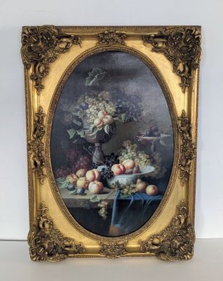 tableau représentant une nature morte composée de fruits et de fleurs, dans un cadre doré