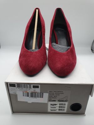 Escarpins en daim rouge pour femme, neufs, taille 7,5