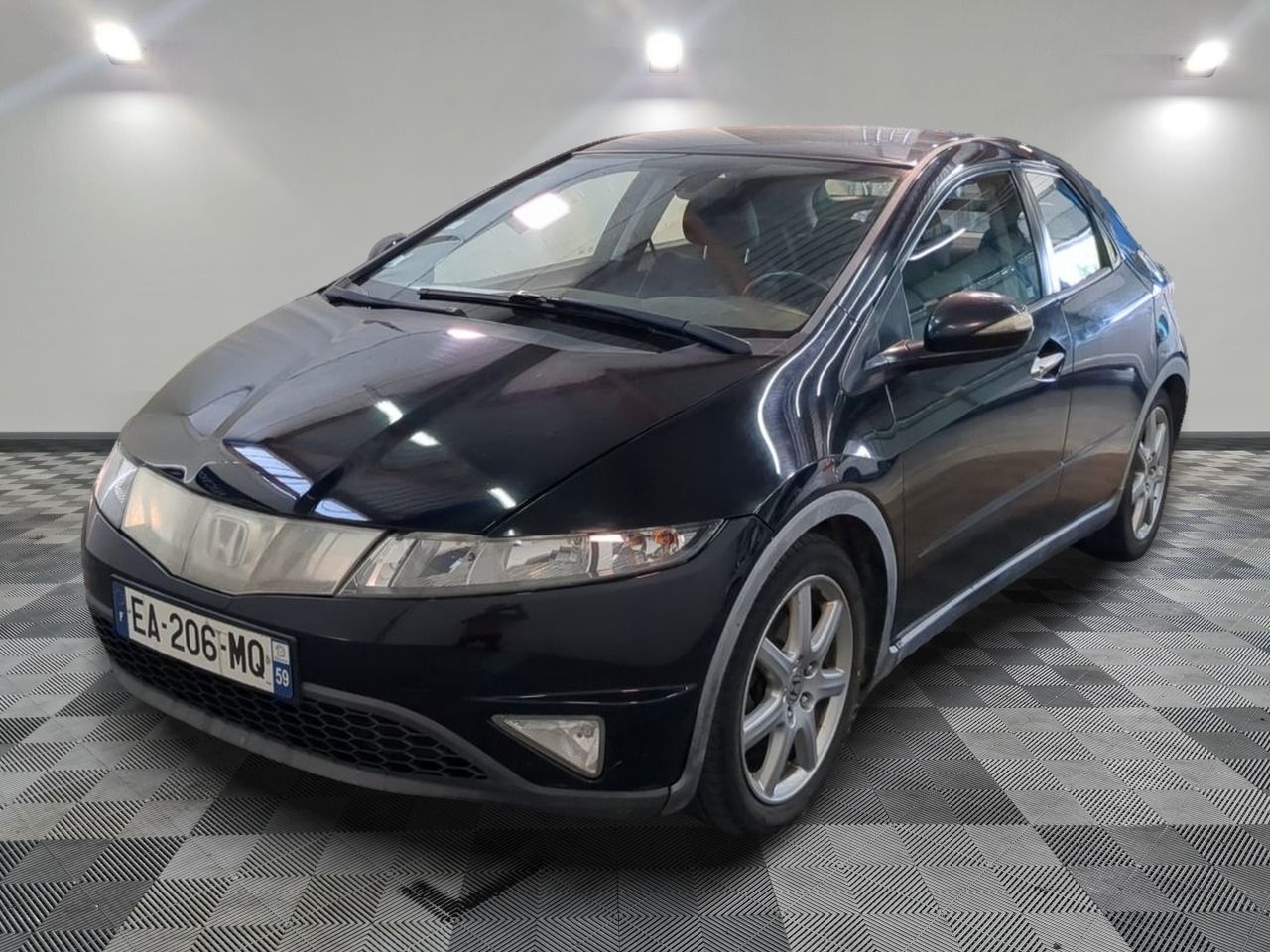 HONDA - CIVIC 2.2 I-CTDI EXECUTIVE - GO - Mise en service: 22/05/2006 - Vente strictement réservée aux professionnels...