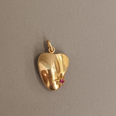 Heger de LÖWENFELD (signé) Coeur en or jaune 18K, serti d'un… - Photo 1