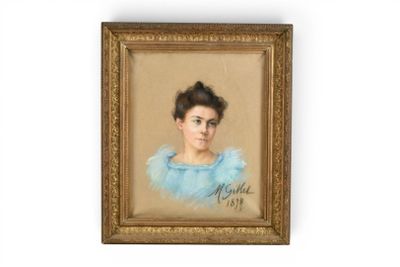 peinture d'une femme en robe bleue dans un cadre doré