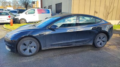 *VP TESLA MODEL 3 Immatriculation : GL-427-BH Mise en circul…