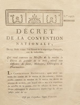 un vieux livre avec une image en noir et blanc