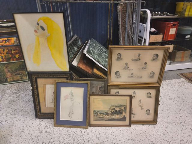 Lot de cadres, gravures, dessins