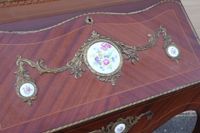 Bureau de pente dit meuble bijoux en placage en chevrons et … (photo 4)