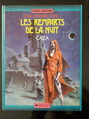 la couverture d'un livre sur laquelle figure l'image d'un homme vêtu d'une robe rouge