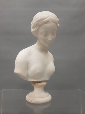 FALCONNET (d'après). Buste de femme sur piédouche.