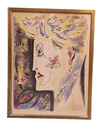 tableau représentant une femme avec des oiseaux sur la tête et un oiseau sur la tête