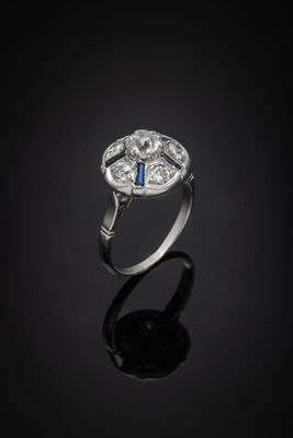 bague art déco en saphir et diamant