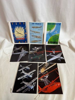 six cartes postales anciennes d'Air France représentant des avions sur fond blanc