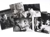 plusieurs photographies en noir et blanc représentant un homme et une femme sur un bateau