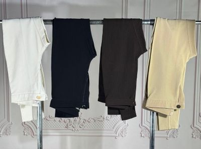 BARBARA BUI - Ensemble de quatre leggings.