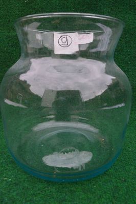 Lot DE 90 vases verre D 17 cm H 22 cm (15 cartons de 6).