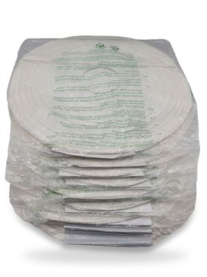 une pile de feuilles de papier essuie-tout empilées les unes sur les autres