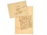 deux vieux papiers couverts d'écriture, posés l'un sur l'autre