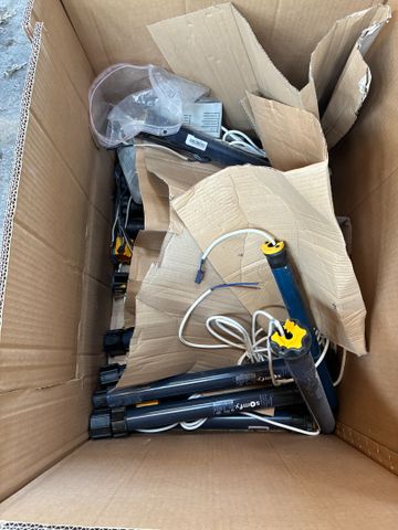 Environ 15 moteurs pour volets roulant SOMFY RS 100 et 1 moteur d...
