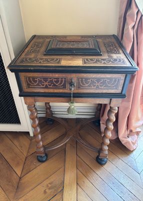 Coffret en bois Marqueterie et son support en bois torsadé H…